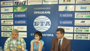 Първа самостоятелна изложба в артклуб ВИК