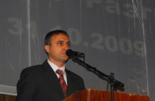 Преизбраха единодушно Ахмед Ахмедов за областен лидер на ДПС-Разград