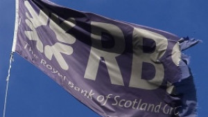 RBS съкращава 3700 служители