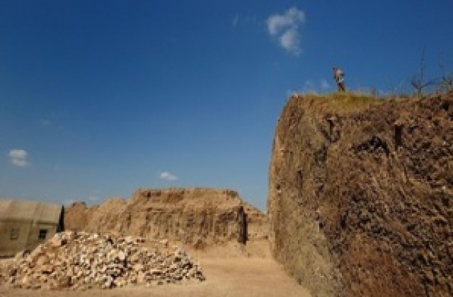 Археолози откриха уникални находки край новозагорското село Караново