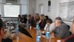 Задължиха джипитата да докладват и на общините за болните от