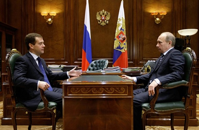 Кой контролира Русия?