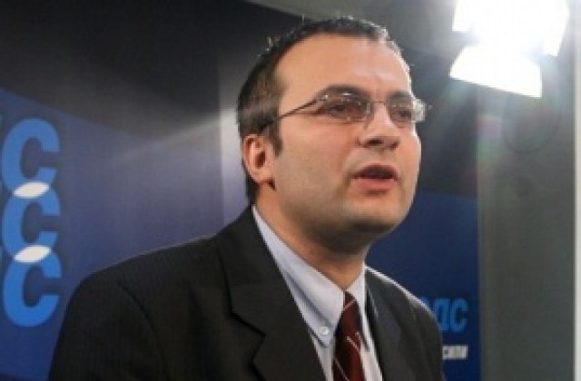 Обвиняват Мартин Димитров, че погазва устава на партията си