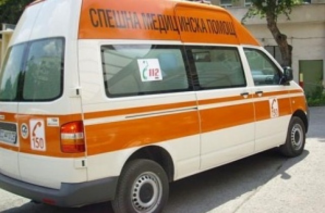 Работник е в болница с изгаряния след трудова злополука