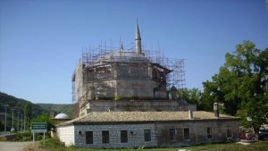 Откраднаха 200 лв от кутията за дарения в Томбул джамия