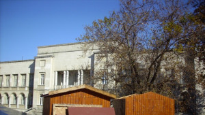 Изграждат дървени павилиони за Коледния базар на Добрич