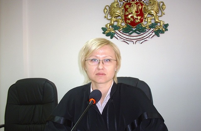 Съдът спря заповед на кмета Тотев за клуба на СДС