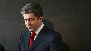 Президентът Георги Първанов открива паметник в Шумен