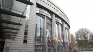 ЕП настоява за компенсации за закупилите билет от фалирала авиокомпания
