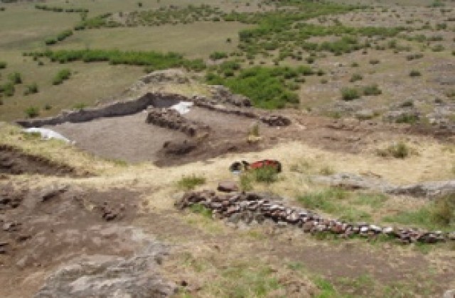 Завърши археологическият сезон на крепостта Русокастро