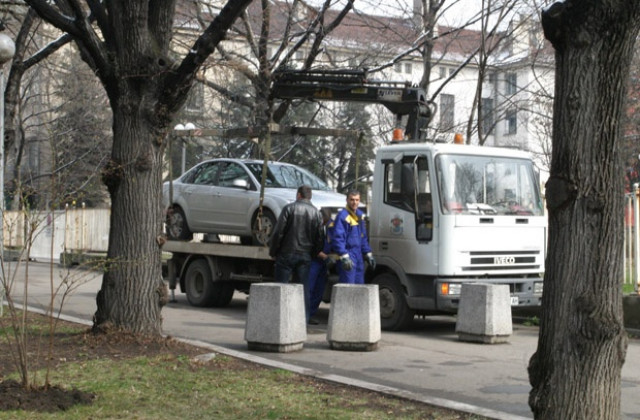 Приканват собственици на изоставени автомобили да ги премахнат доброволно