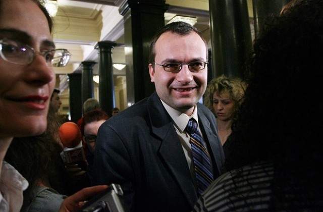 Мартин Димитров запази поста си на лидер в СДС