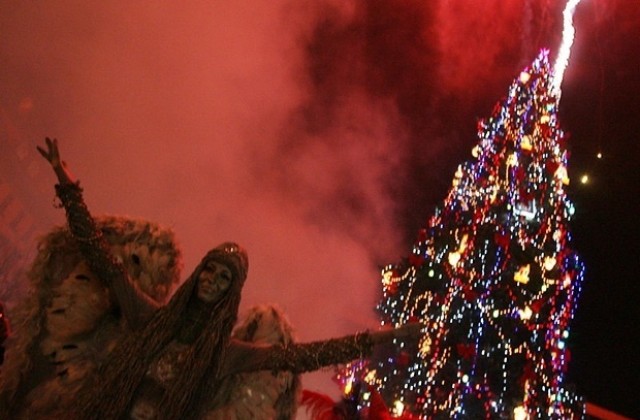 Коледата идва и в София