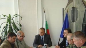Областният се срещна с командири на поделения