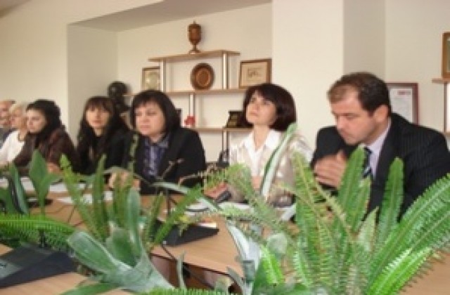 Награждават победителите в конкурс за Г. Димитров