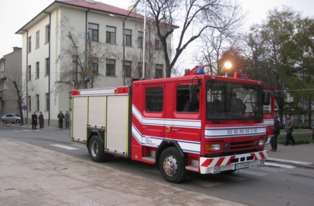 Пожарникарите в Карнобат с нов автомобил