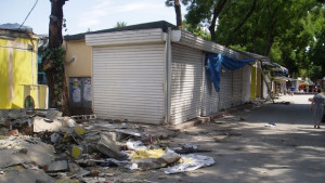 Бутат бараки в Приморски през януари