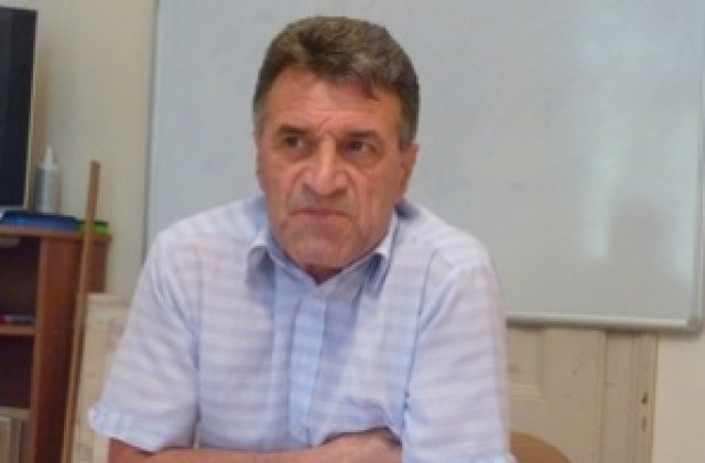Топъл обяд за 60 социално слаби деца