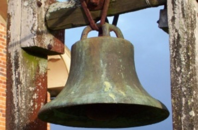 Нова камбана за храма в с. Баница
