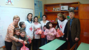 Червенокръстката организация подпомогна деца в риск