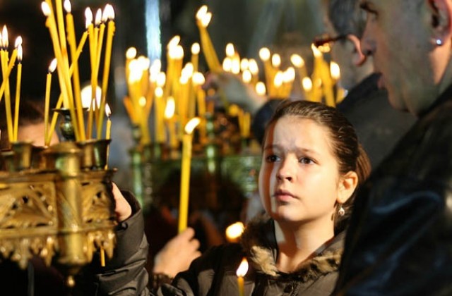 Православната църква чества Света Анна