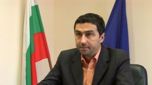Самарски Кметът на Казанлък бойкотира работата ни