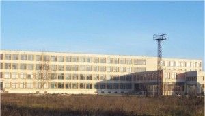СОУ Дора Габе става на 25 години