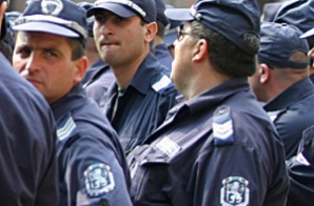 Полицаи се заканват да оставят РПУ-та без техника