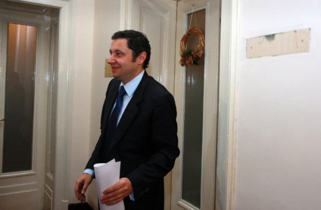 Яне Янев: Изборът на 6-ма министри от кабинета „Борисов е невалиден