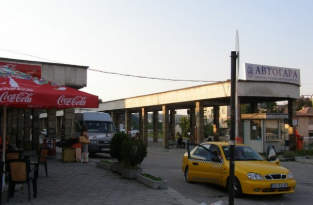 Работната заплата в  региона отново по-ниска от средната в страната