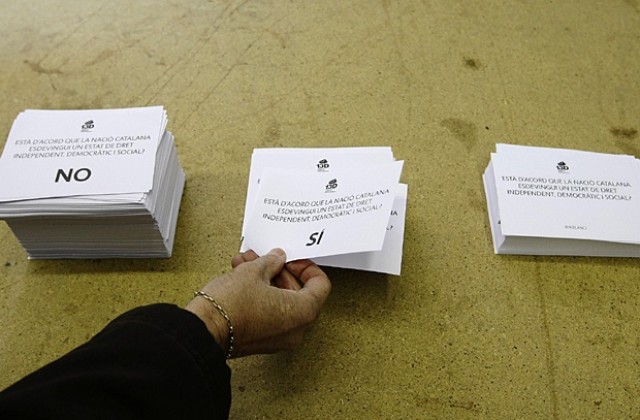 В Каталония гласуват символично за независимост от Испания