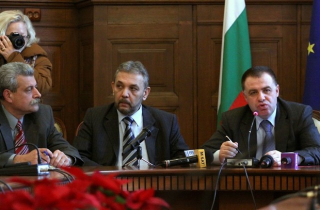 Министърът на земеделието на среща с протестиращи фермери