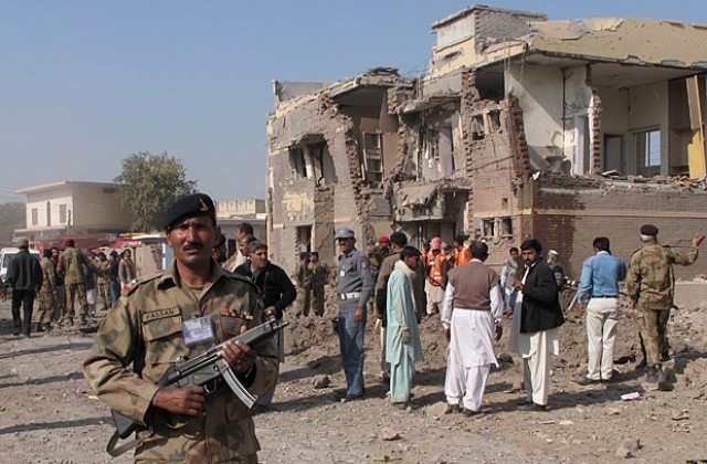 Десетки жертви при атентати в Пакистан, Афганистан и Ирак