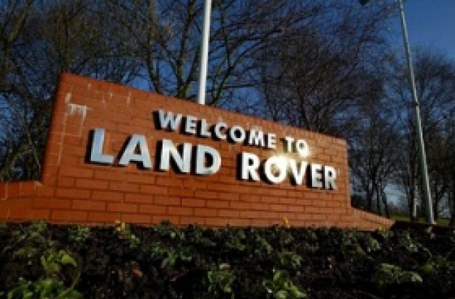 Land Rover разработва хибрид с висока проходимост