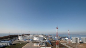Петролът над 73 долара за барел