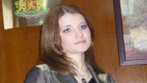 Полицай номер 1 ще роди под специални грижи