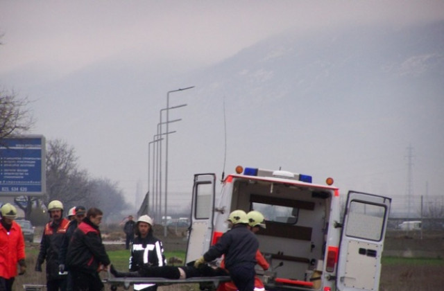 Девет души пострадаха при катастрофа