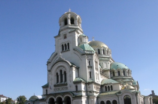 Православната църква почита паметта на Свети Василий Велики