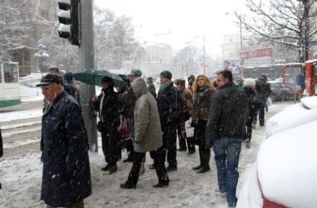 Близо 5000 лв. глоби на софиянци за непочистен сняг