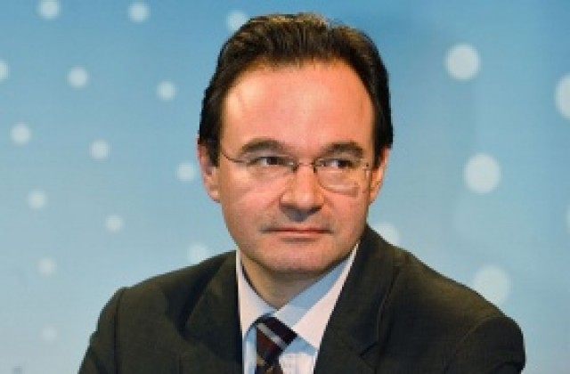 ЕС поиска по-твърди мерки от Гърция в борбата с кризата