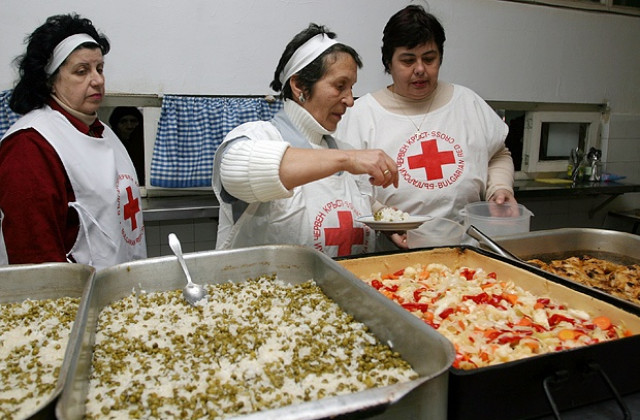 Отвори врати трапезария на столичната червенокръстка организация