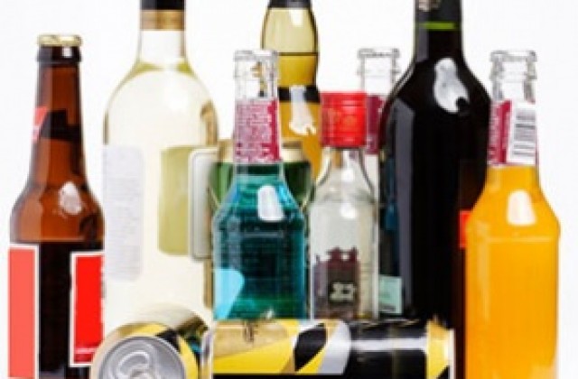 Разкриха нелегален цех за фалшив марков алкохол