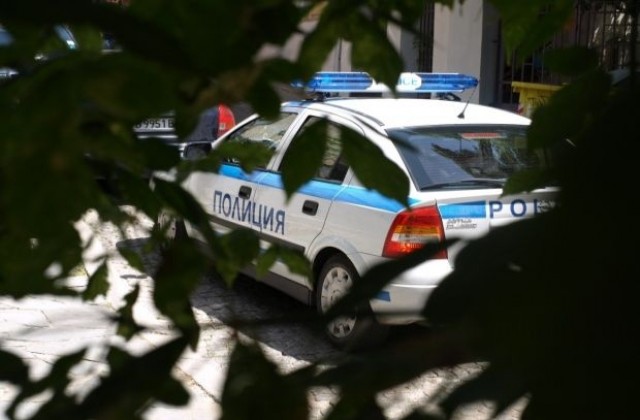 Арестуваха холандец, откраднал кола в Санданско
