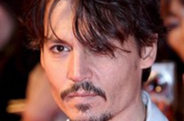 Вдигнаха паметник на Джони Деп в Сърбия