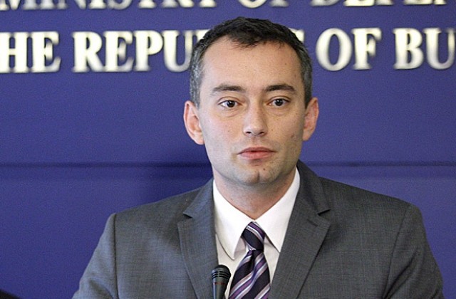 Младенов отрича да е резервен вариант за поста на еврокомисар
