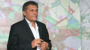 Нова схема слага край на хаоса с незаконната реклама в