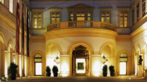 Български бал във Виена пропадна заради Антония Първанова и Николай