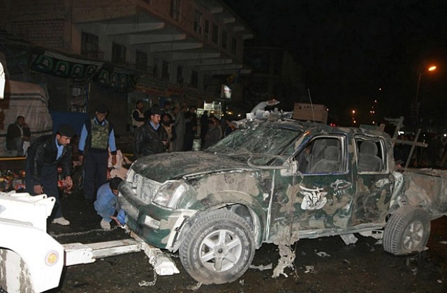 27 загинали при троен атентат в Наджаф