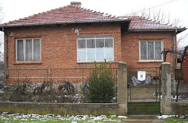 Повдигнаха обвинения на непълнолетните, убили дядо за 6 лева