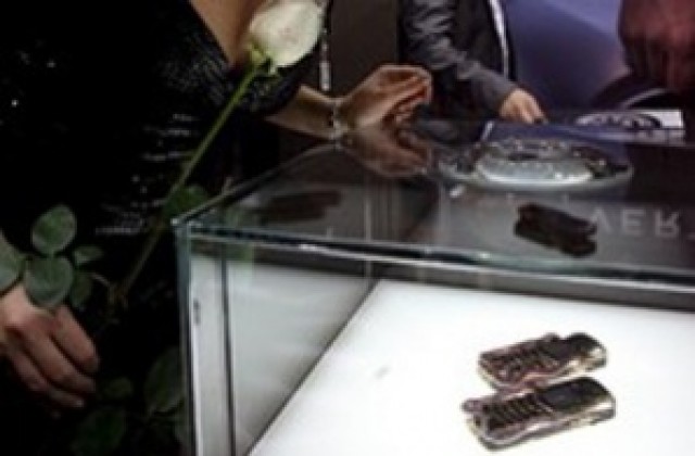 Versace пуска свой мобилен телефон